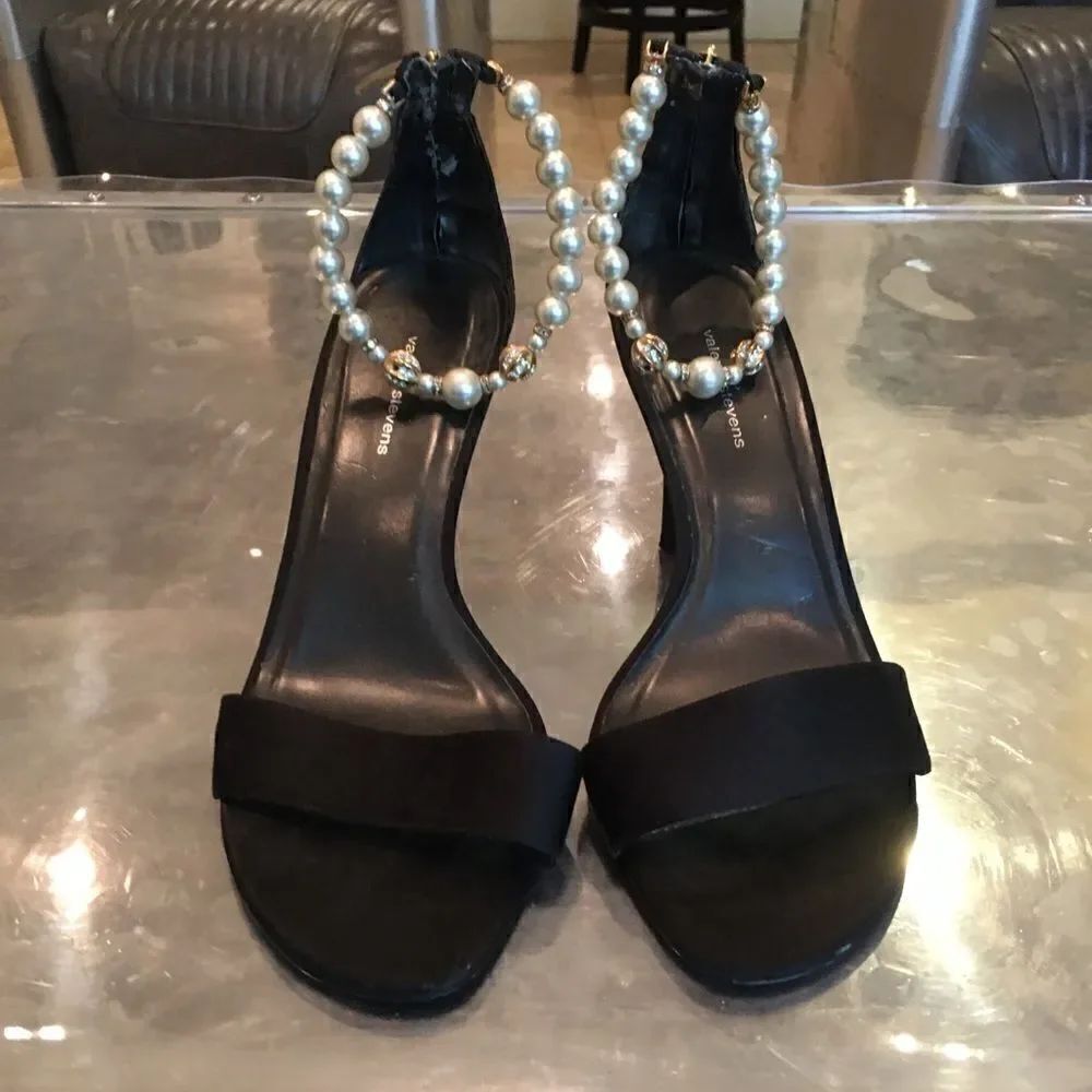 Valerie’s Pearl Cuff Heels! - Picture 2 of 8